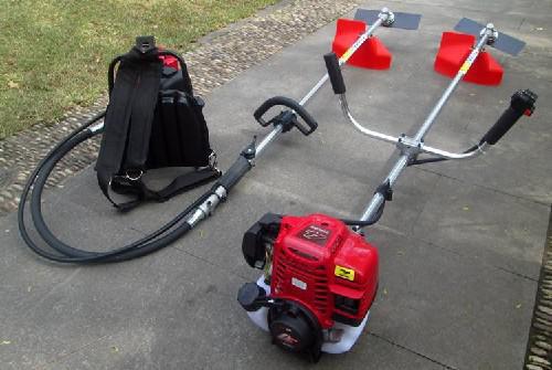 背負(fù)式除草機(jī)