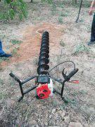 手提掏樁機一種簡單掏樁土的方法