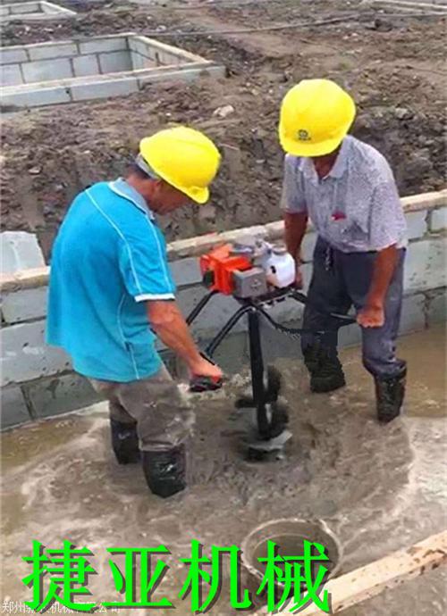 管樁掏泥土就用清樁掏泥機即快又干凈