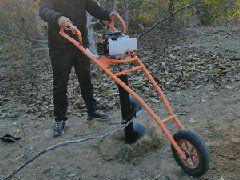 植樹(shù)挖坑機(jī)綠化樹(shù)苗更完善