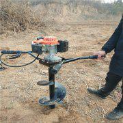 植樹(shù)挖坑機(jī)跟隨荒山復(fù)綠工程